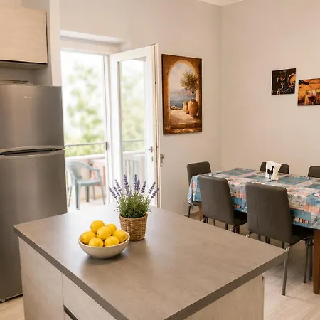 Abruzzo Hills Apartment Silvi Paese